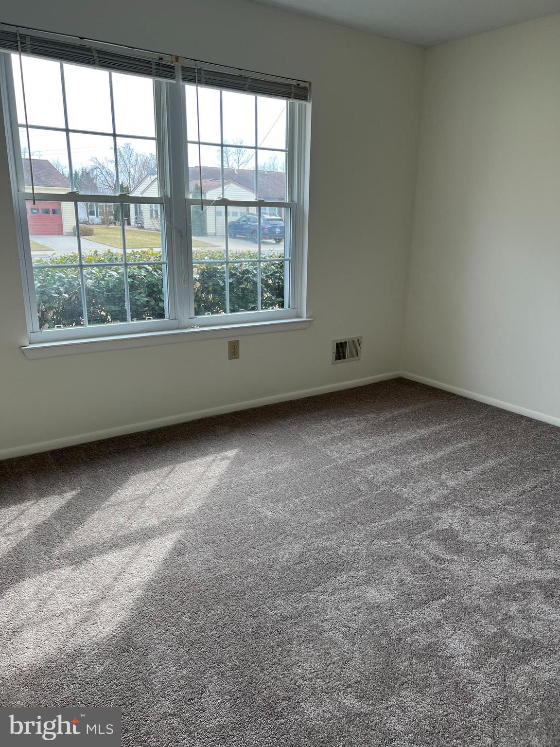 CRESTWOOD VILLAGE - Residential Lease