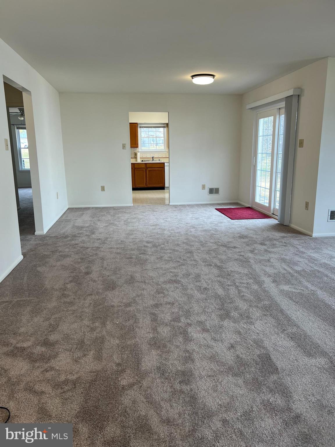 CRESTWOOD VILLAGE - Residential Lease