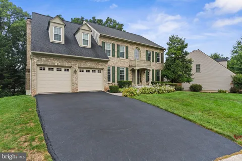 6705 Rock Fall Court, Clifton, VA MLS: VAFX2318592