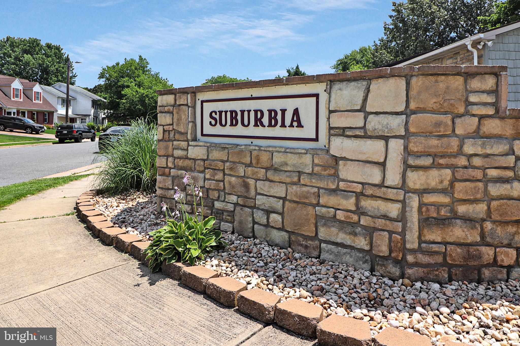 SUBURBIA - Residential