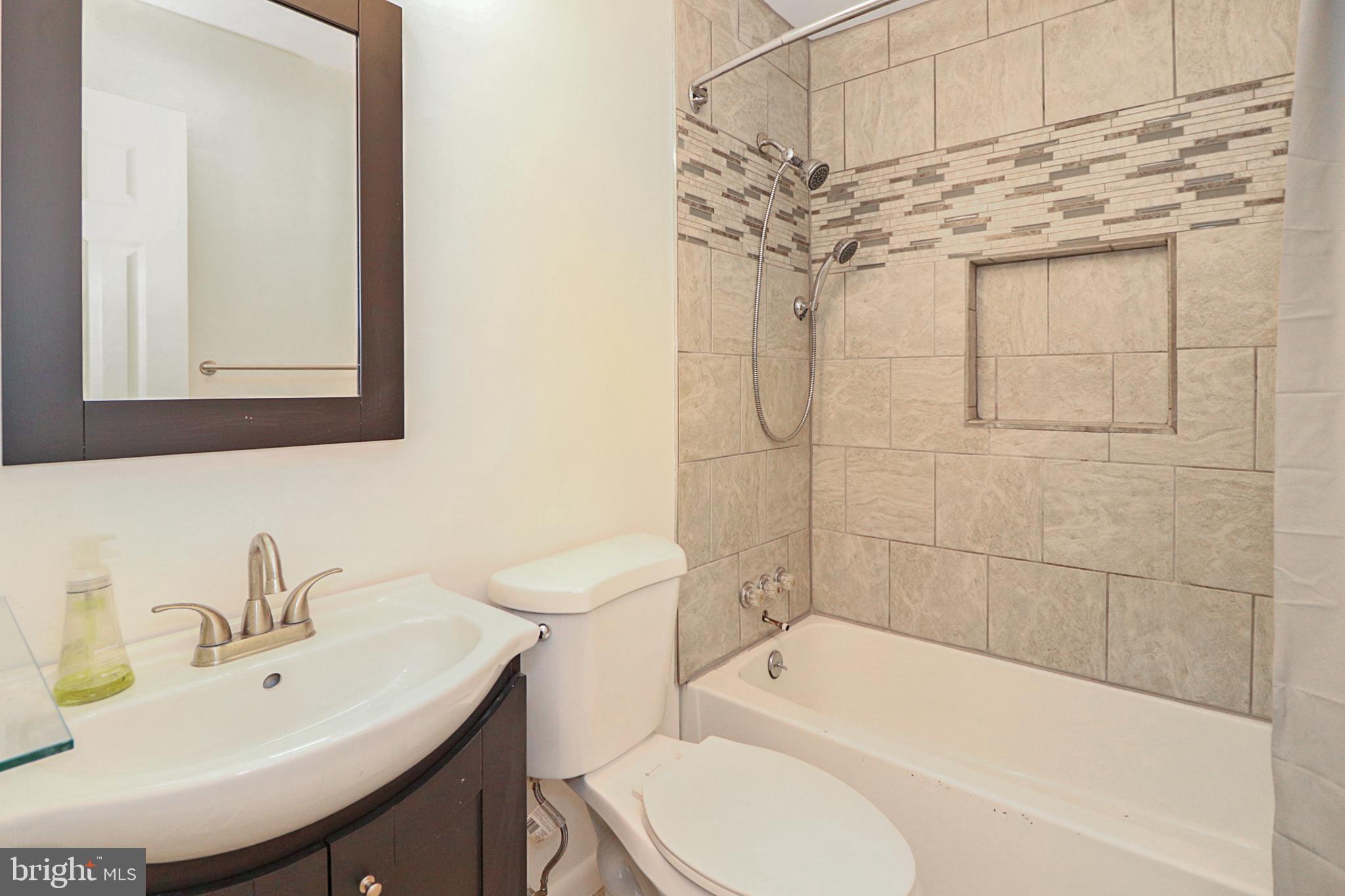 SUBURBIA - Residential