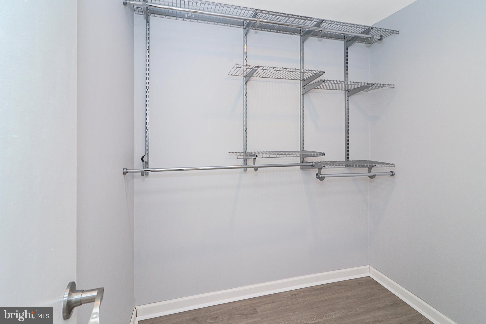 SUBURBIA - Residential