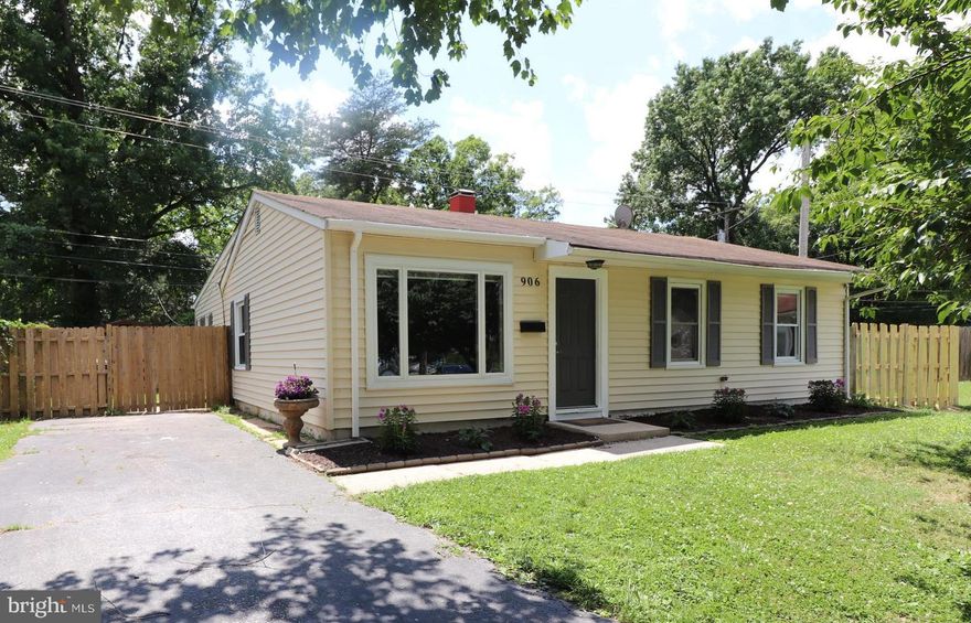 Renovated inside and out! Get ready to move-in to this renovated home with modern design located on a cul-de-sac.  Quartz countertops, new stainless steel appliances, new cabinets, faux wood flooring, large open family room, kitchen and dining room combo.  New paint, new bathrooms, floors, new water heater, and much more.  Come and make an offer!  The swimming pool is sold as-is.