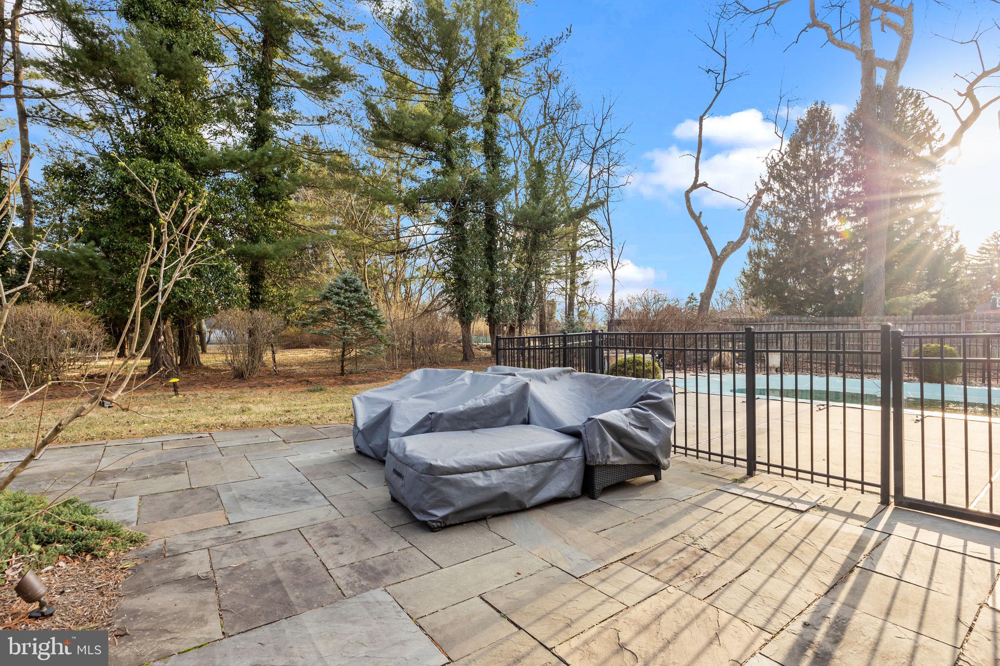 MOUNT EYRE MANOR - Residential