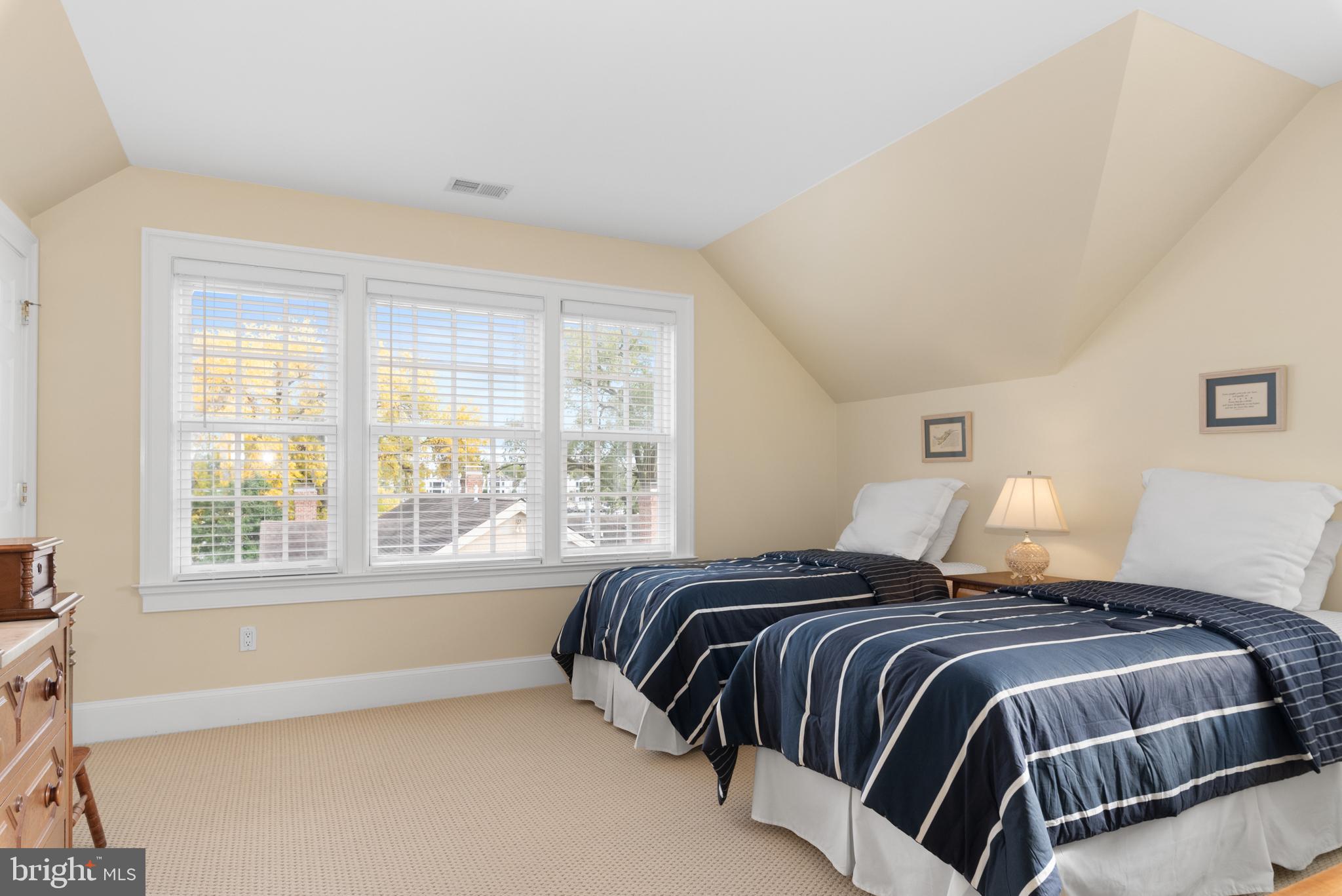 HISTORIC DISTRICT - Residential