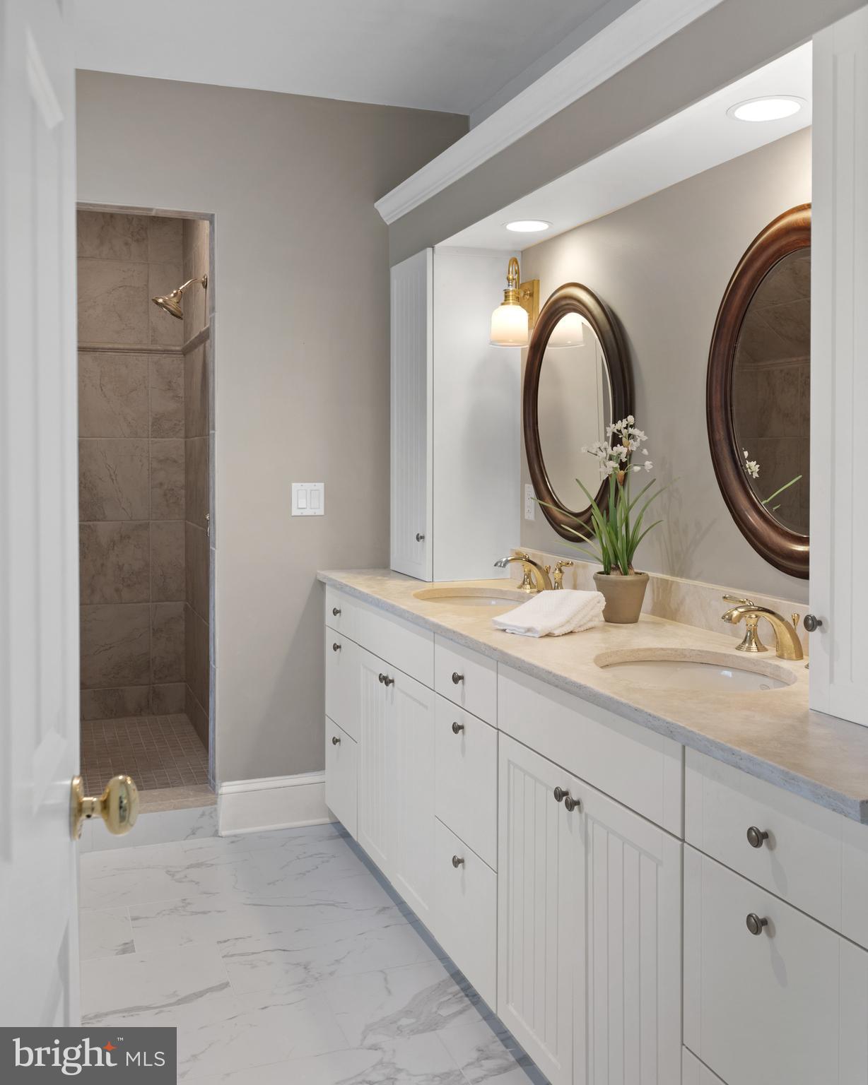 HISTORIC DISTRICT - Residential