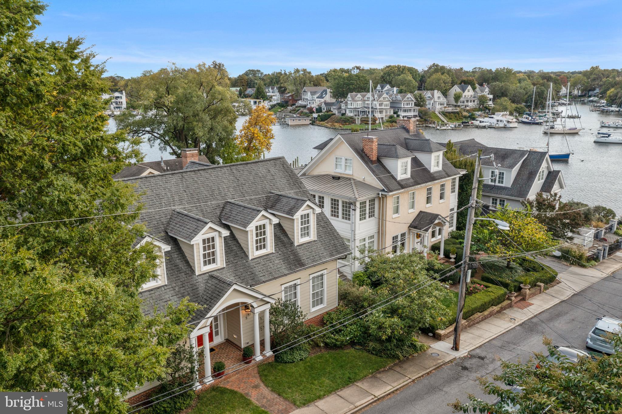 HISTORIC DISTRICT - Residential