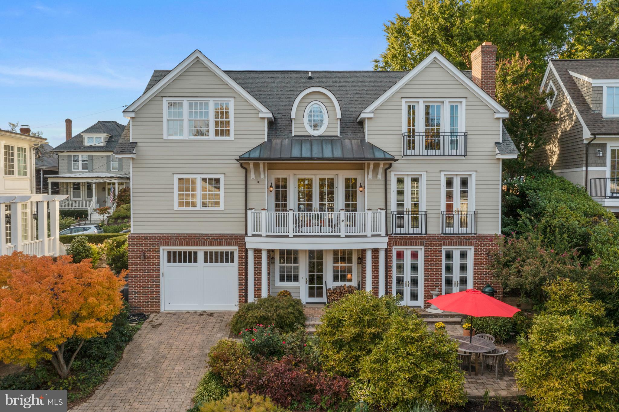 HISTORIC DISTRICT - Residential