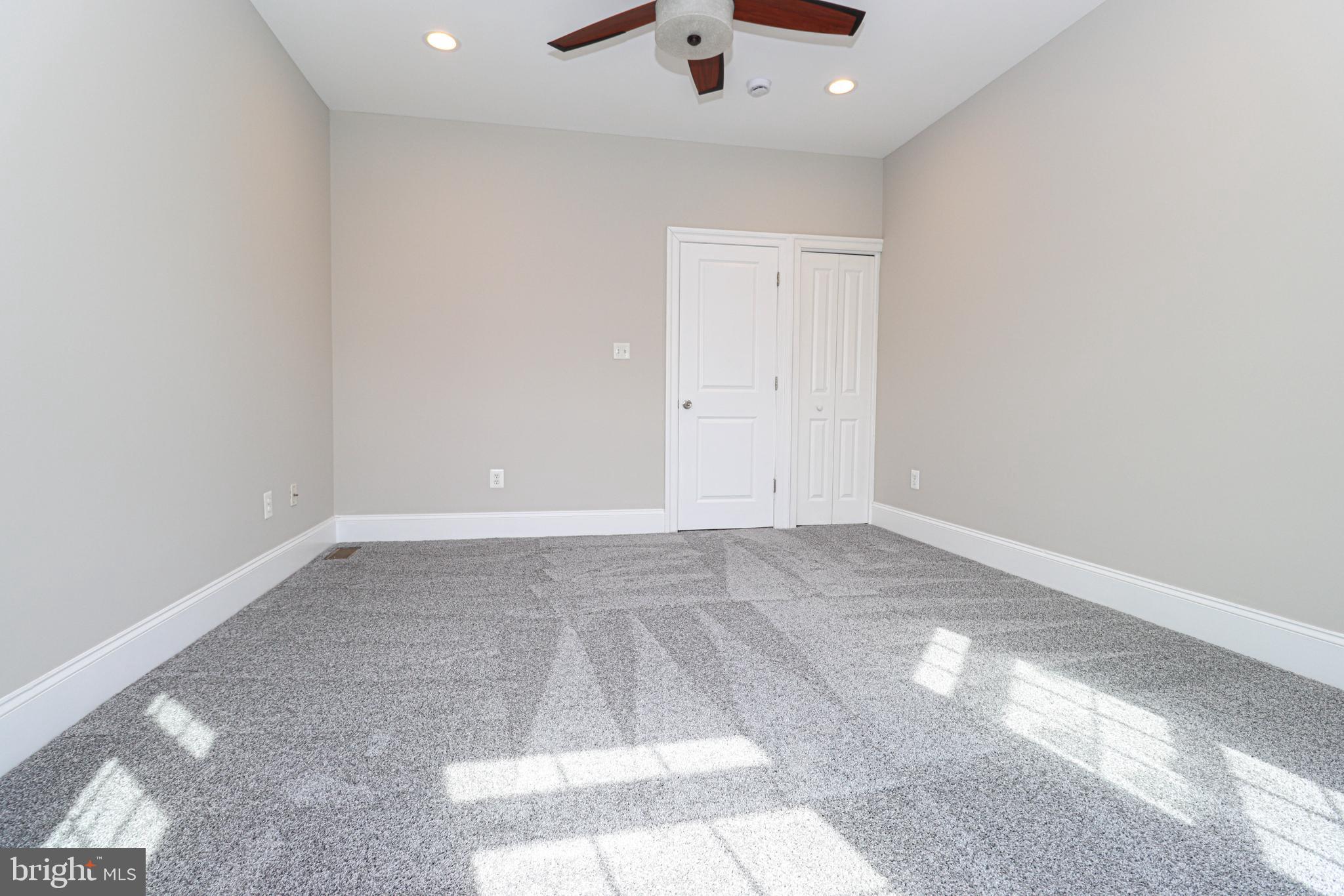 WASHINGTON VILLAGE - Residential