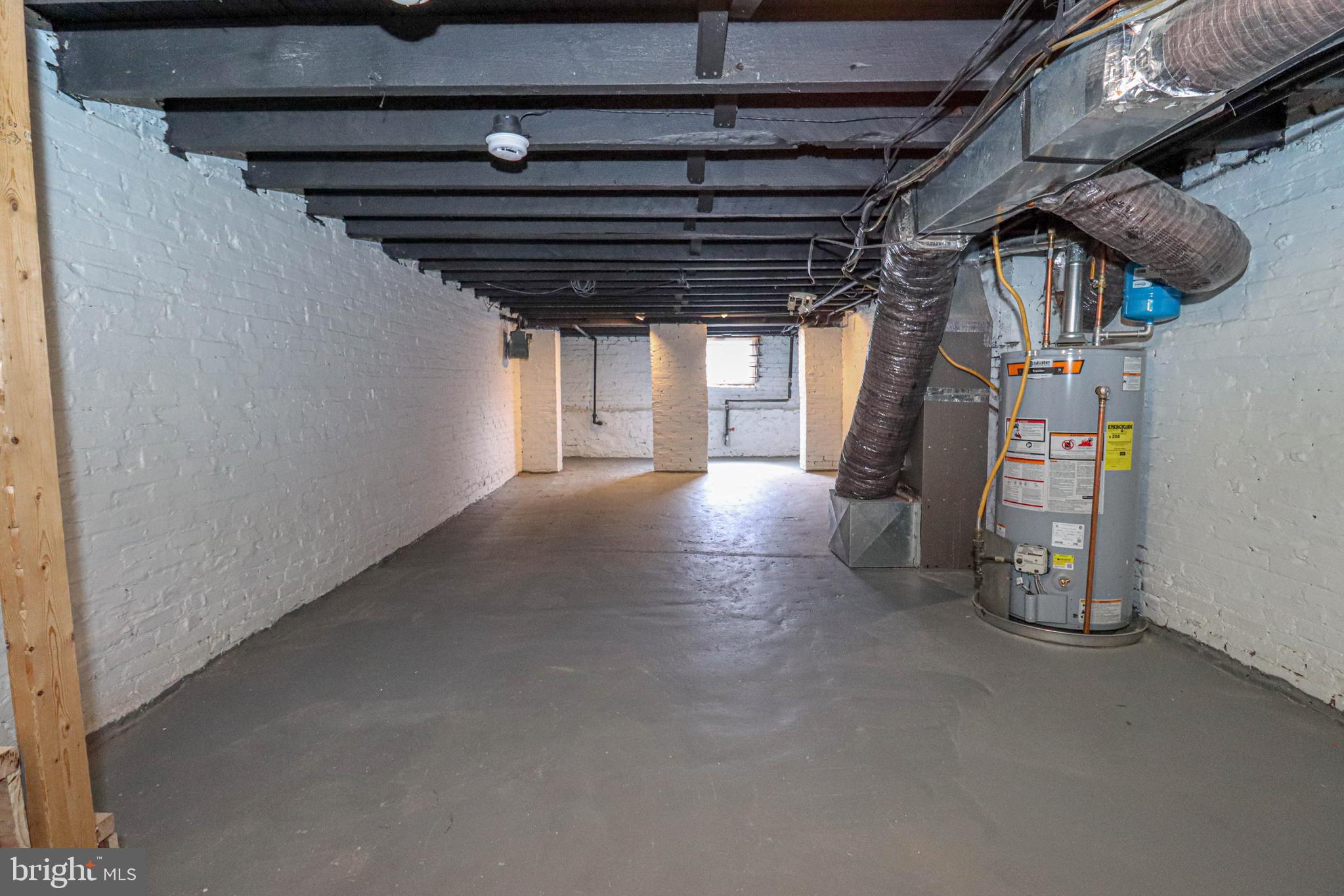 WASHINGTON VILLAGE - Residential