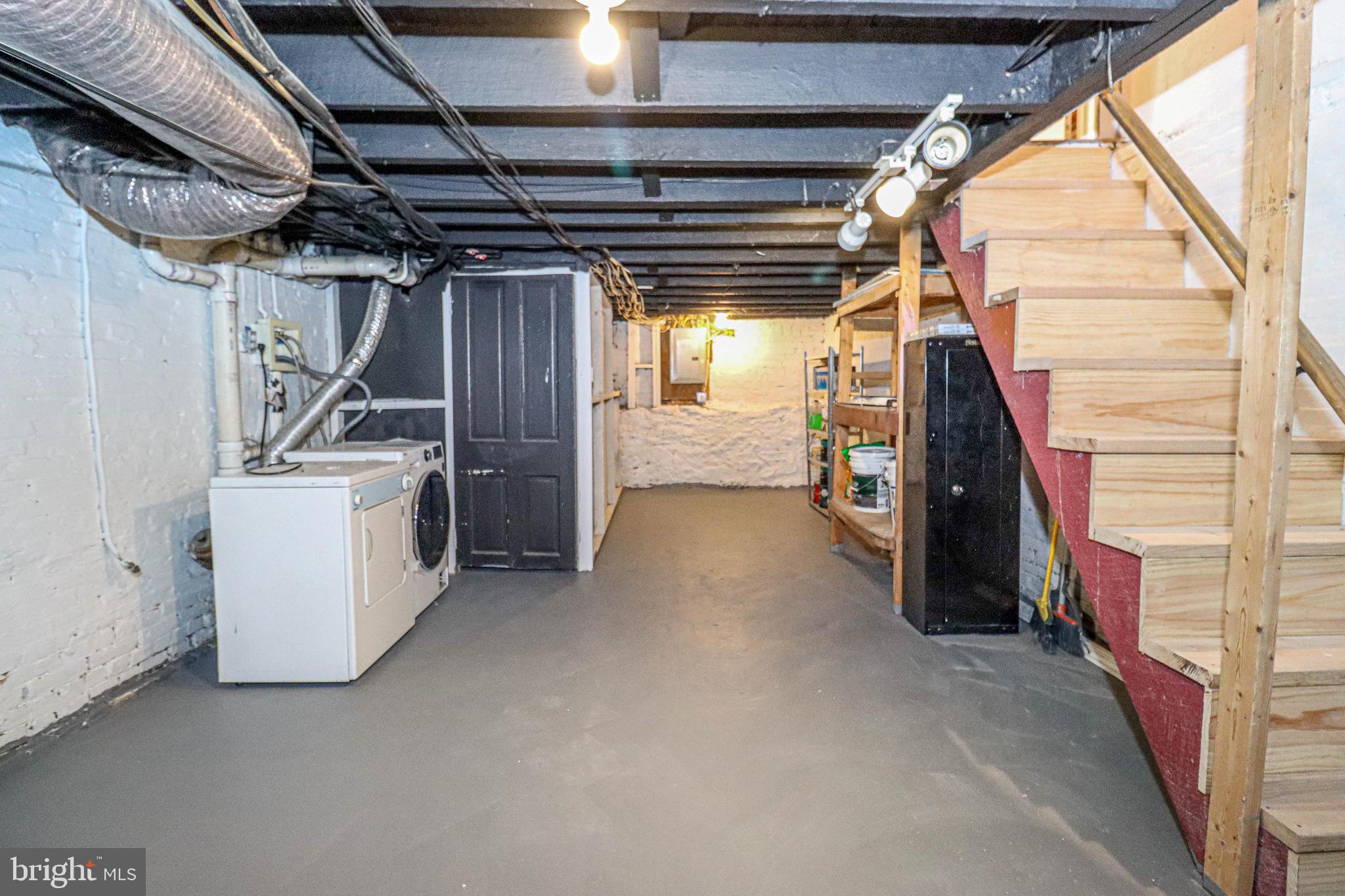 WASHINGTON VILLAGE - Residential