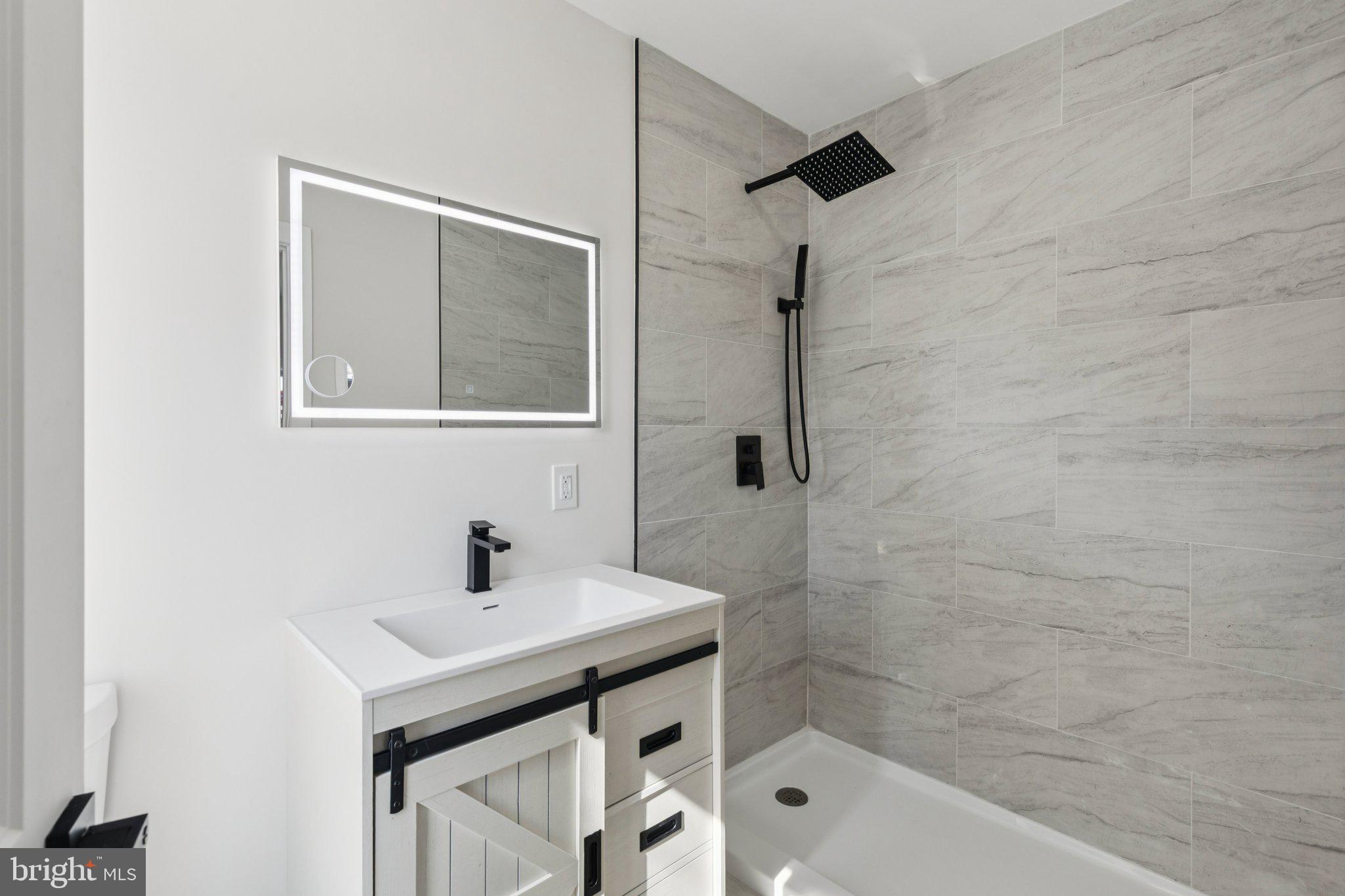 KINGSESSING - Residential