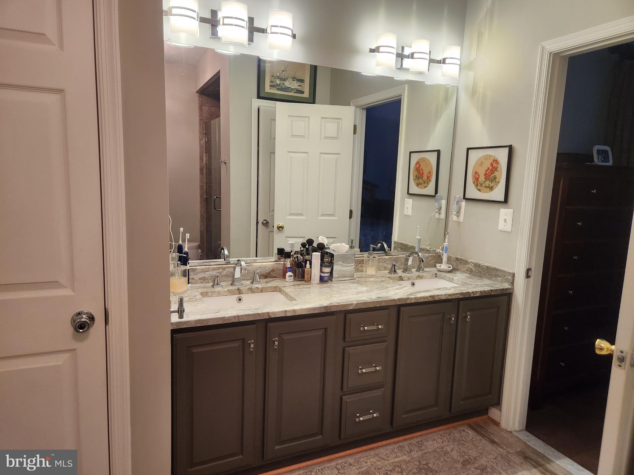 SWAN POINT - Residential