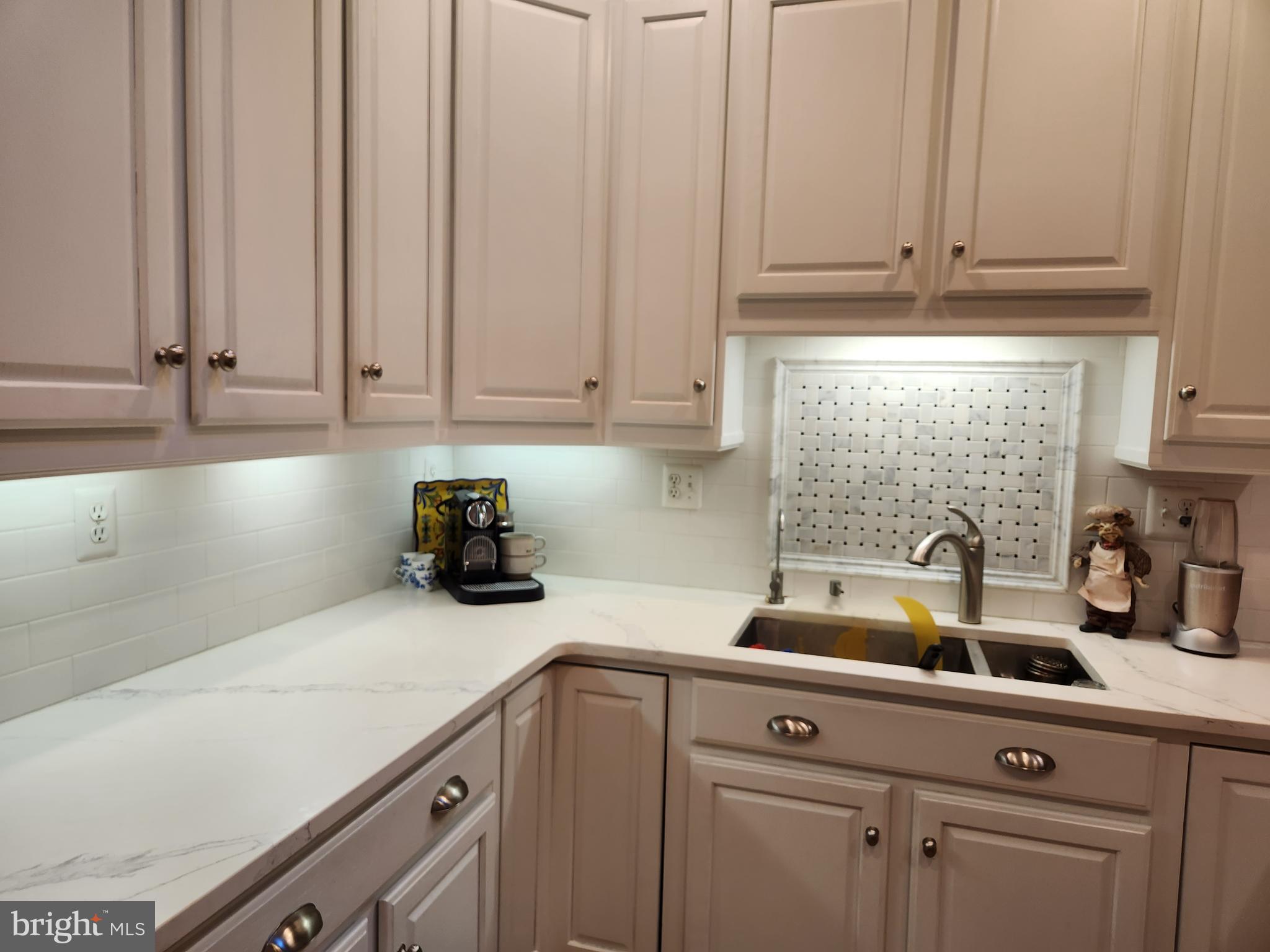 SWAN POINT - Residential