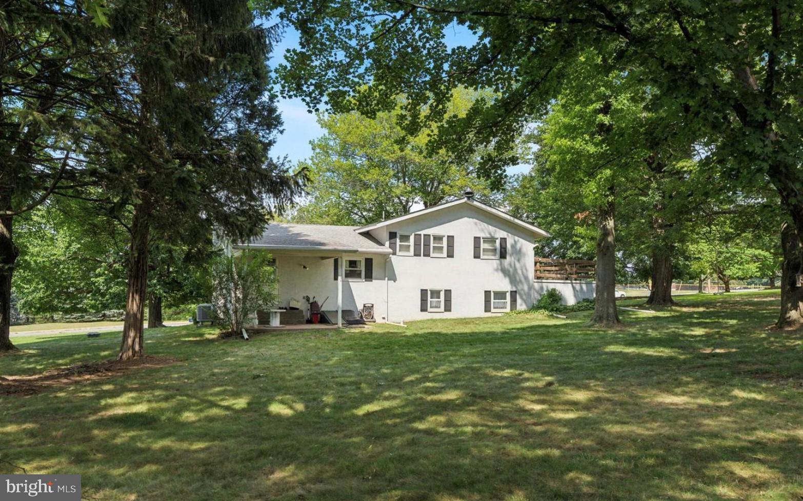 COLLEGEVILLE WALK - Residential Lease