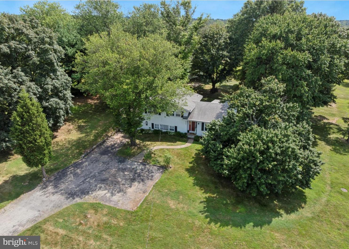 COLLEGEVILLE WALK - Residential Lease