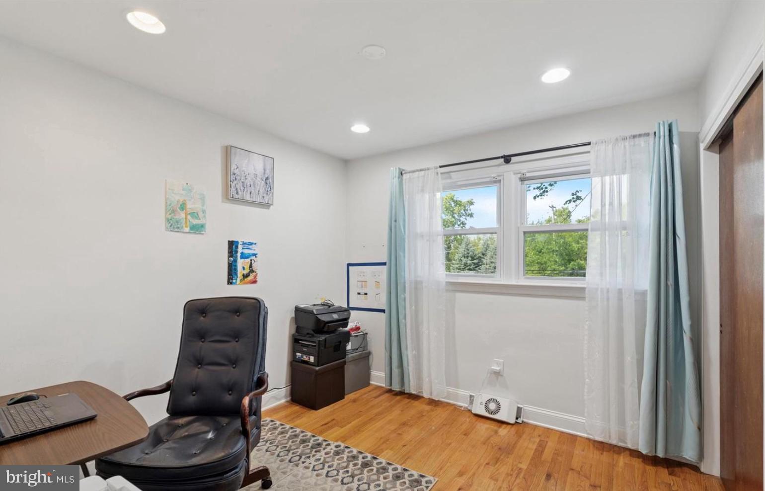 COLLEGEVILLE WALK - Residential Lease