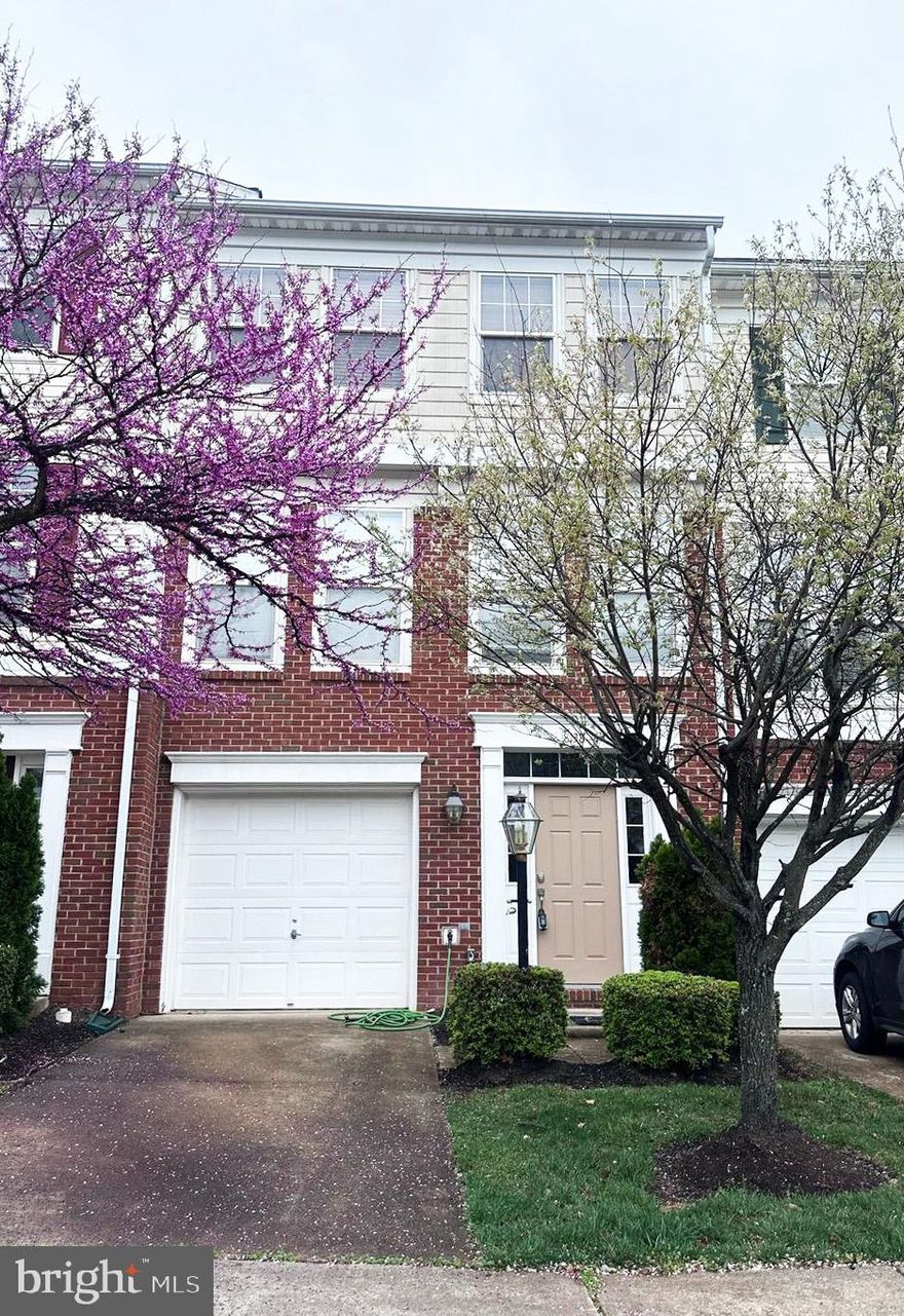 Light and Bright and inviting 3 level with 1 car garage town home close to schools, shopping
center's, bus, train station and major highways. Renters dream. Don't wait too long. Please remove shoes
and leave a card