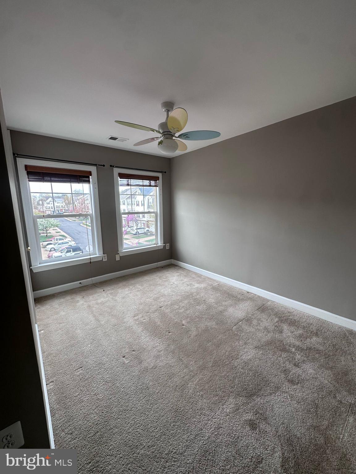 BLOOMS MILL - Residential Lease