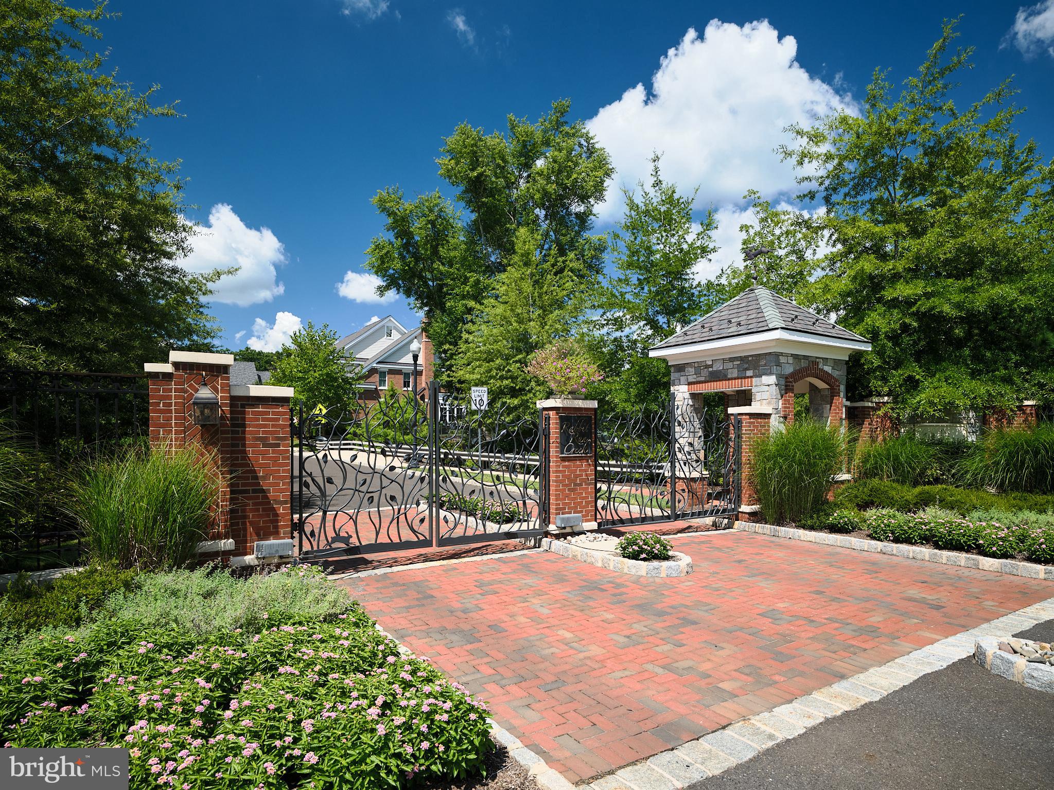 RABBIT RUN CREEK - Residential