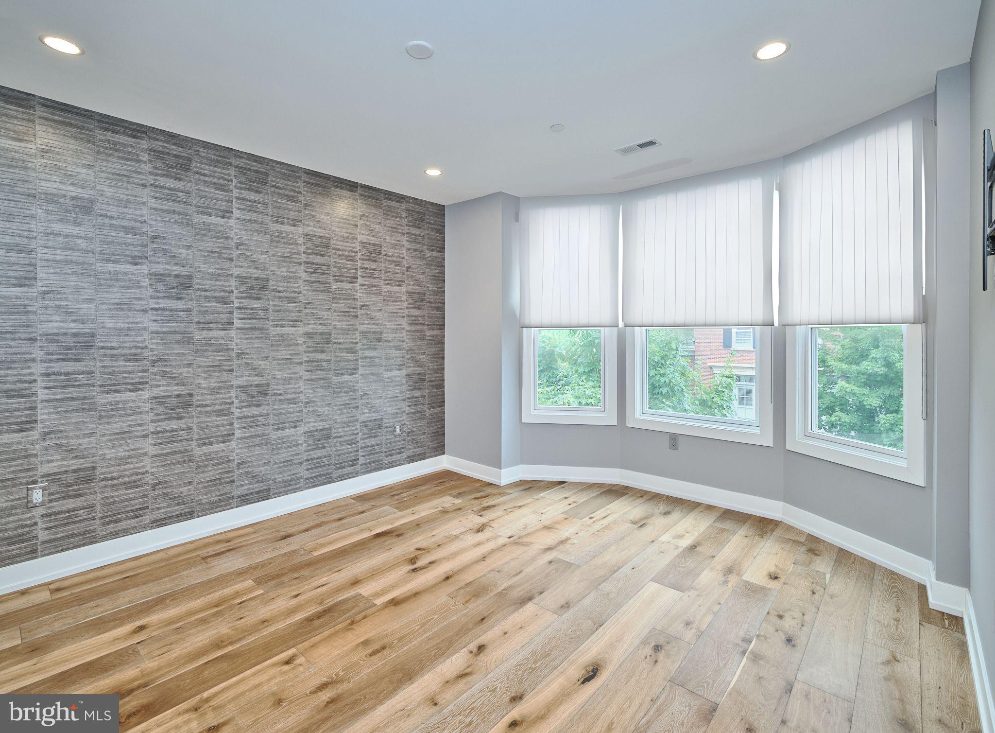 RABBIT RUN CREEK - Residential