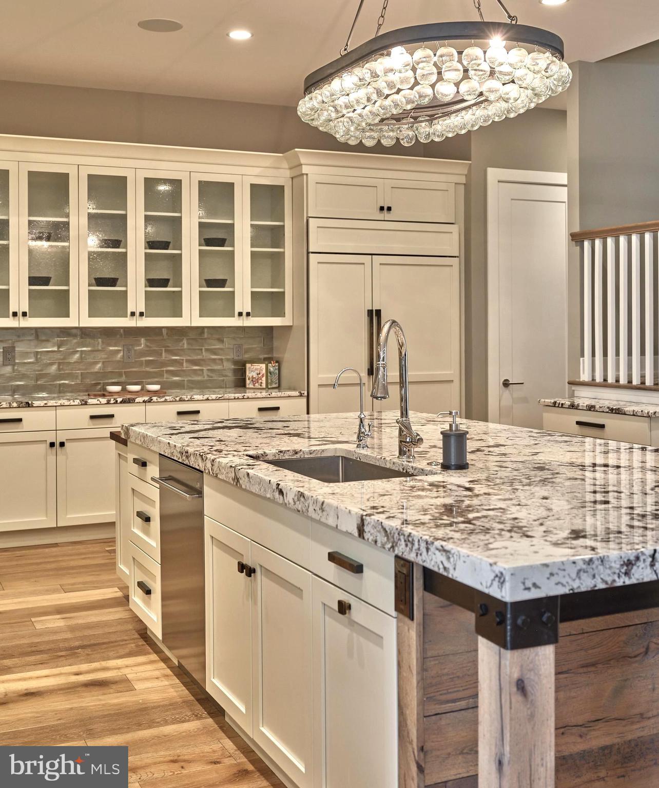 RABBIT RUN CREEK - Residential