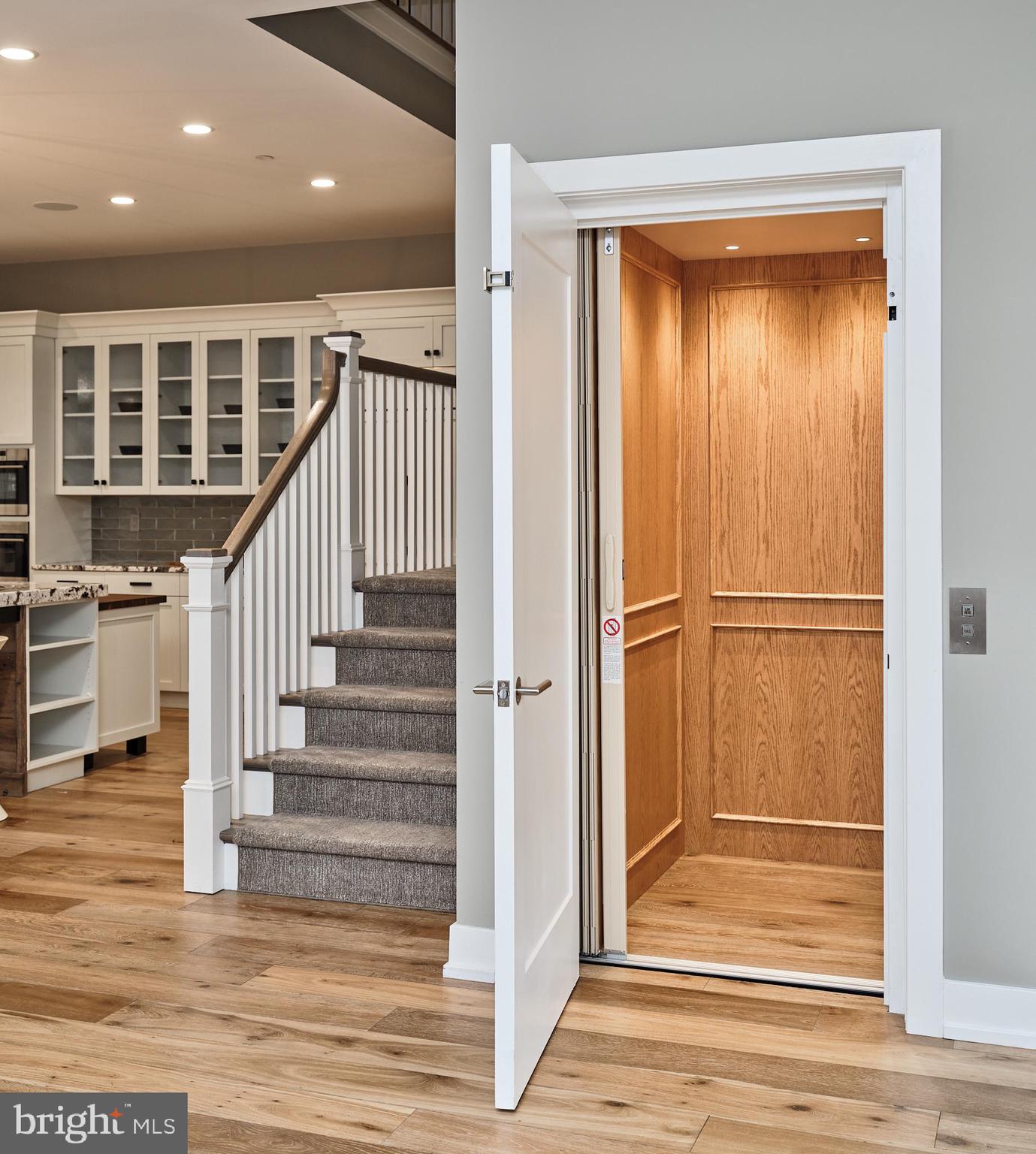 RABBIT RUN CREEK - Residential