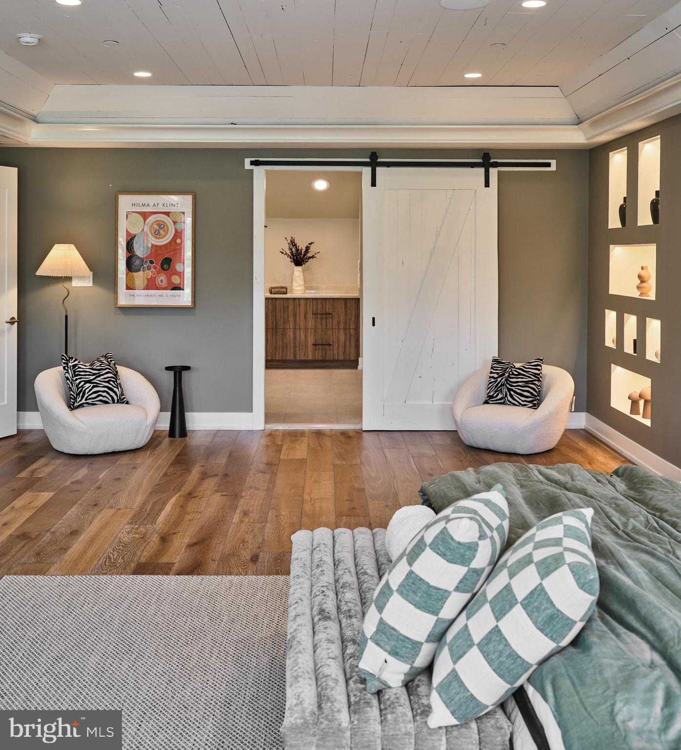 RABBIT RUN CREEK - Residential