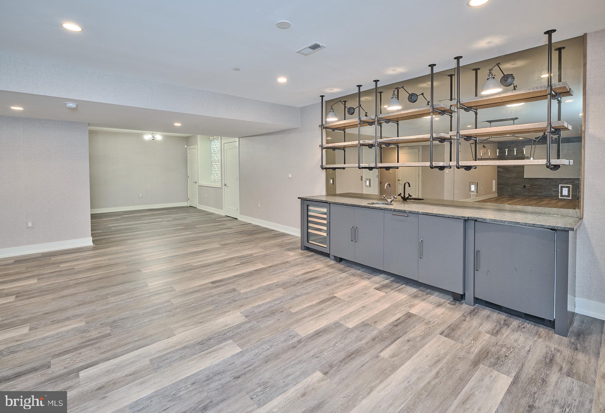 RABBIT RUN CREEK - Residential