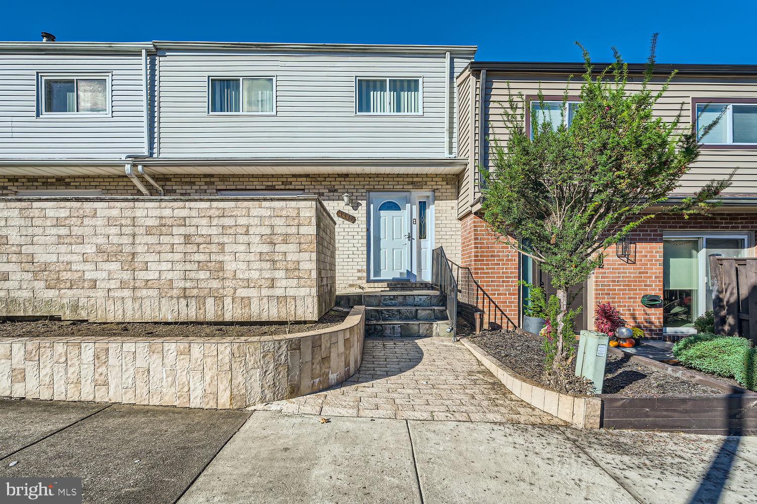 GREENGATE TOWNHOMES - Residential Lease