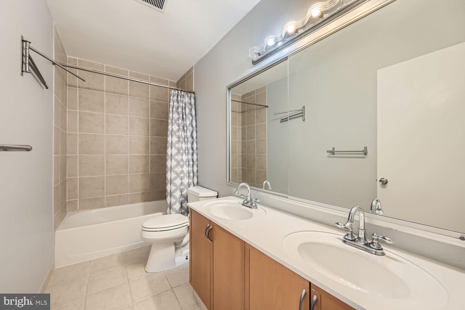 GREENGATE TOWNHOMES - Residential Lease