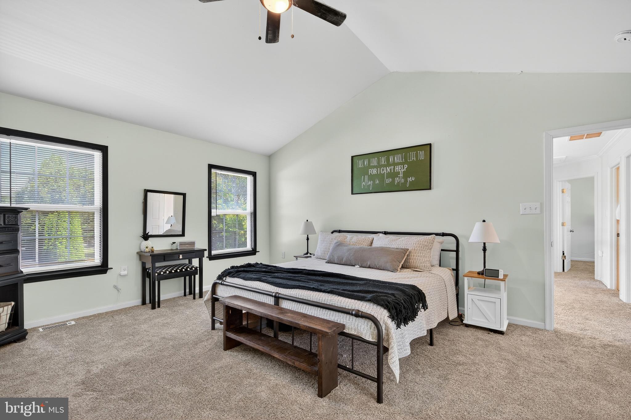 YORKVILLE - Residential