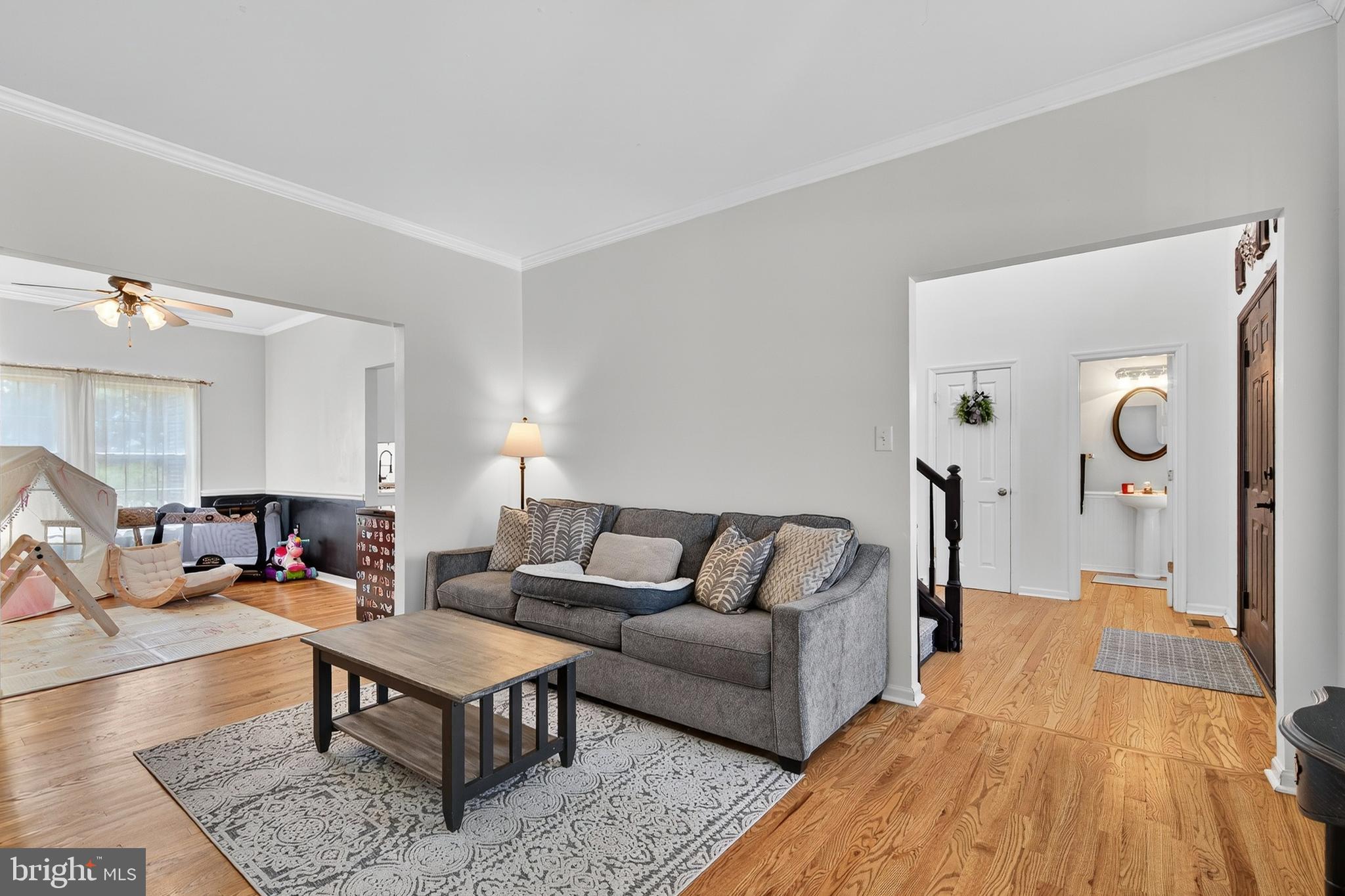 YORKVILLE - Residential