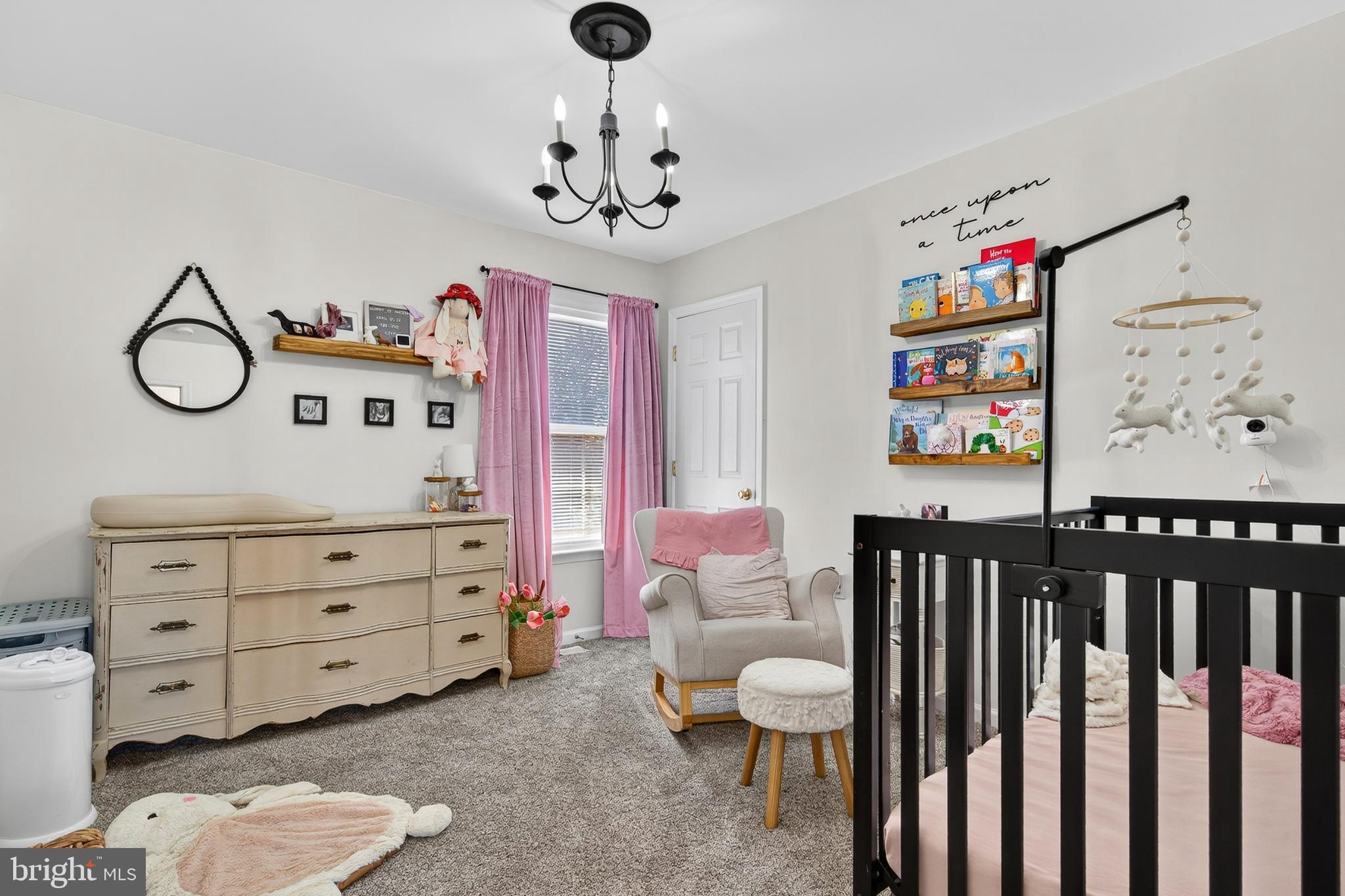 YORKVILLE - Residential