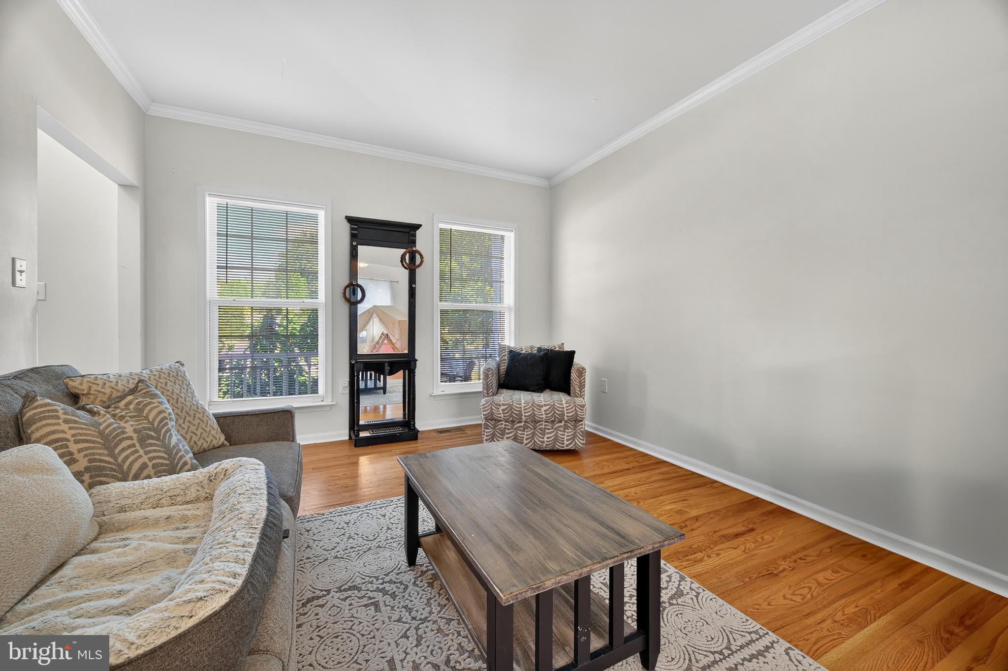 YORKVILLE - Residential