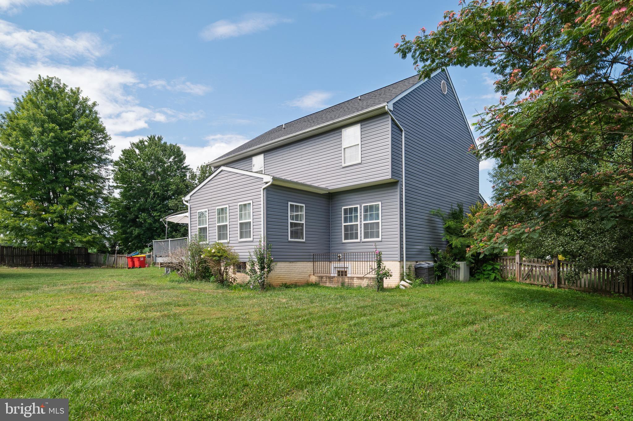 YORKVILLE - Residential