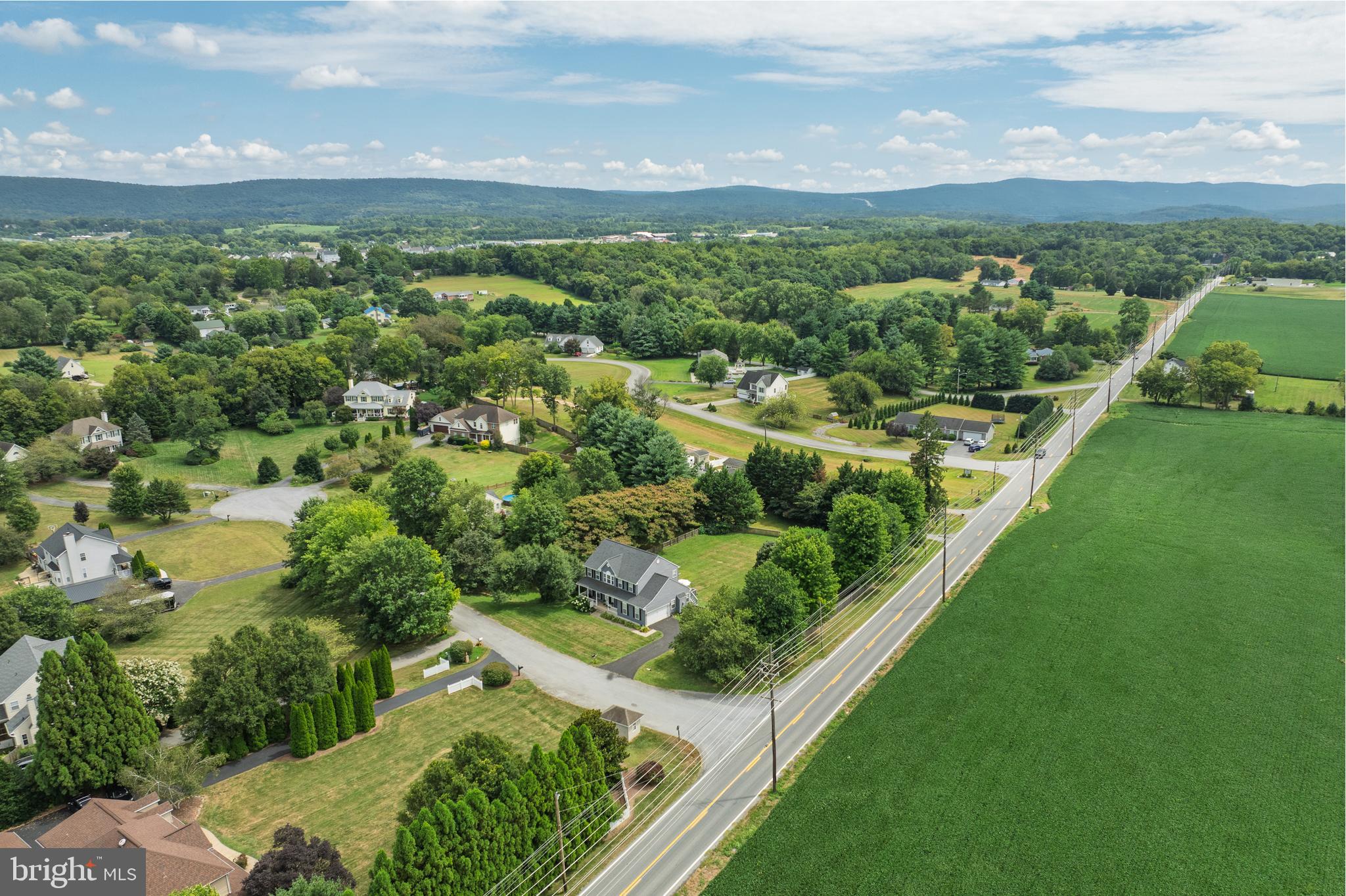 YORKVILLE - Residential