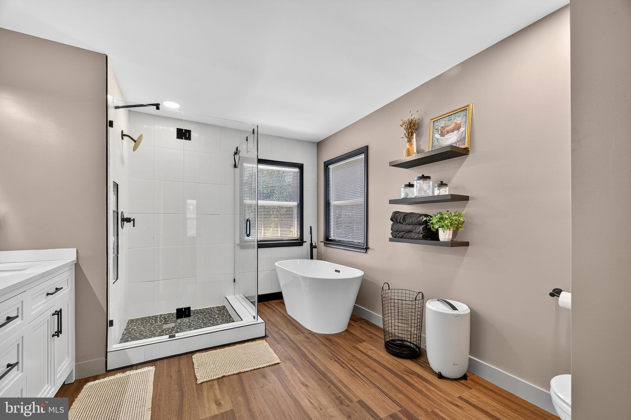 YORKVILLE - Residential