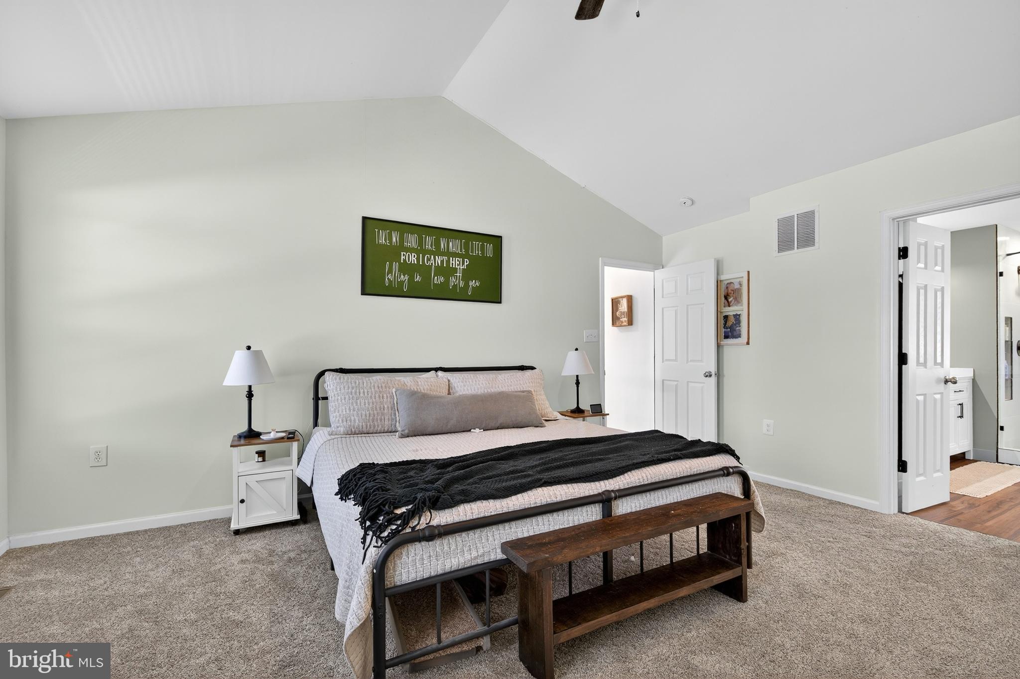 YORKVILLE - Residential