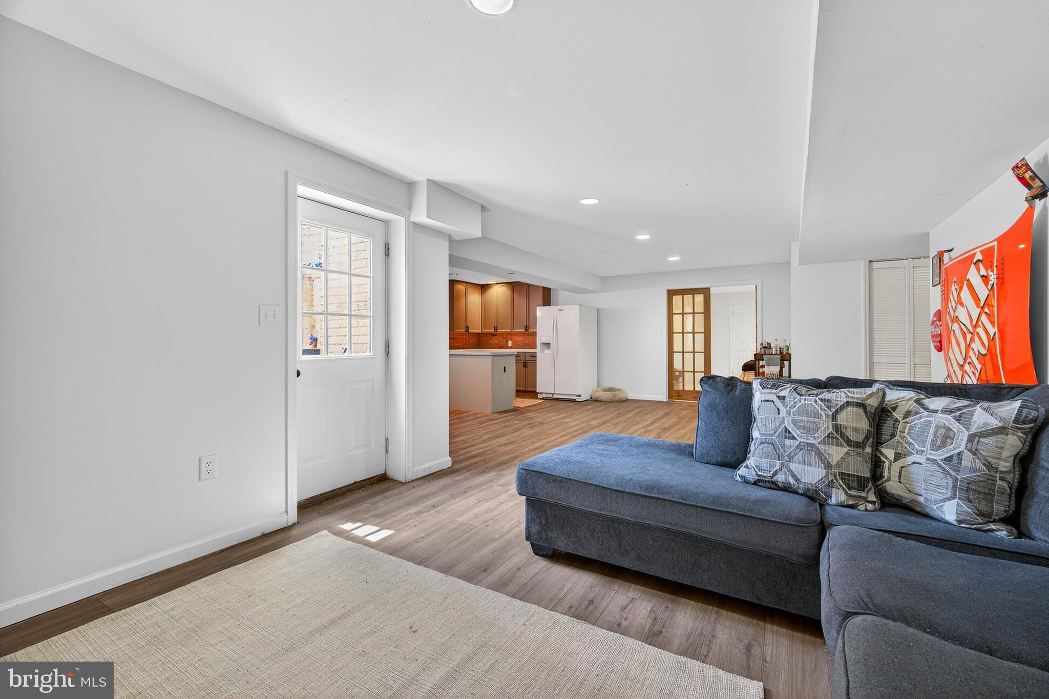 YORKVILLE - Residential