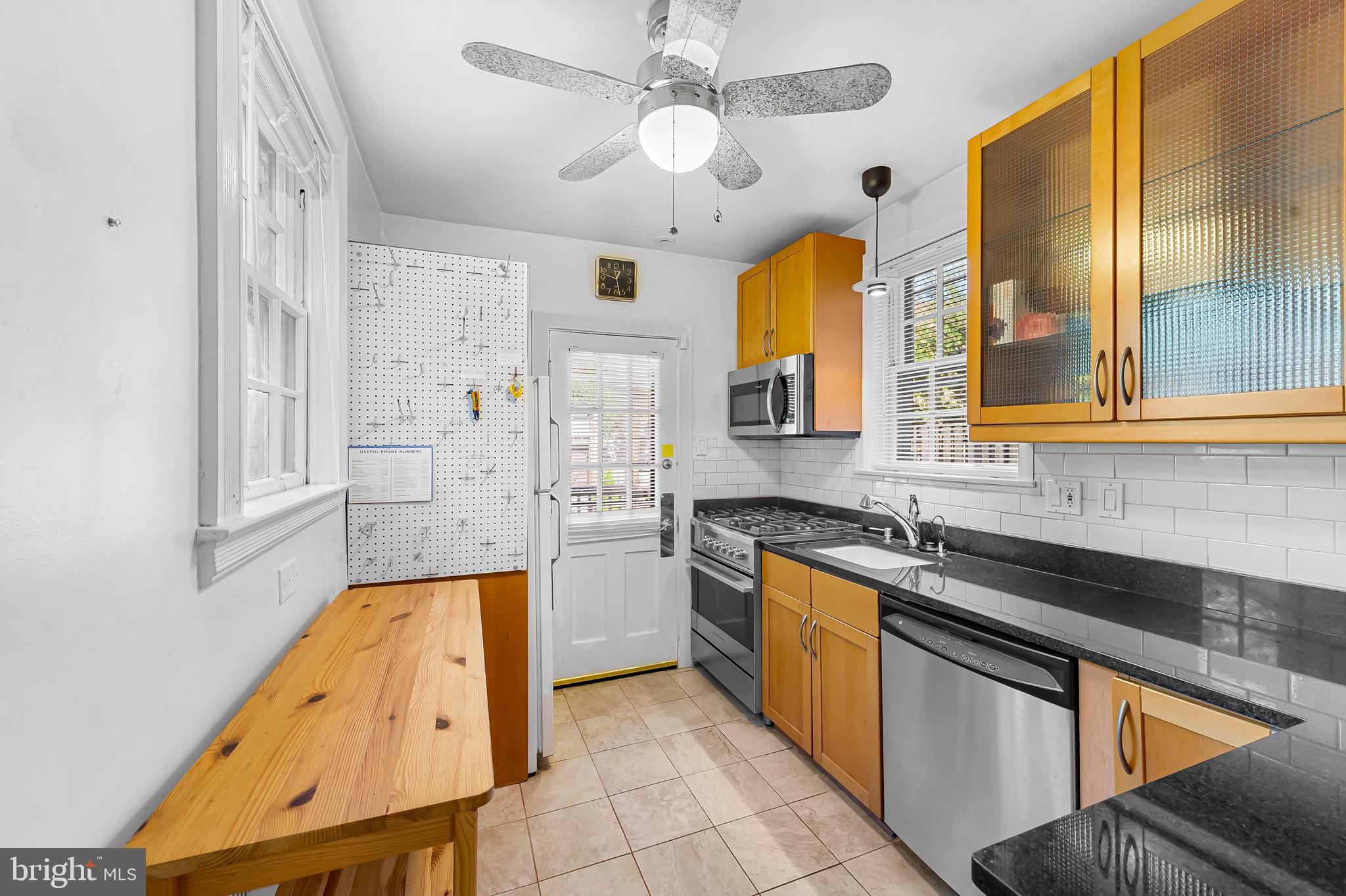 LAKE WALKER - Residential