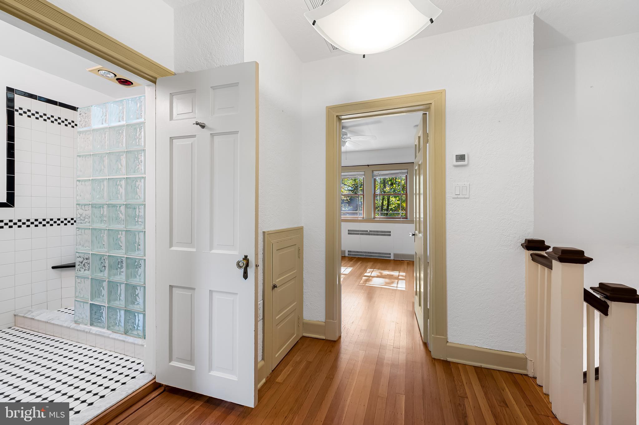 LAKE WALKER - Residential