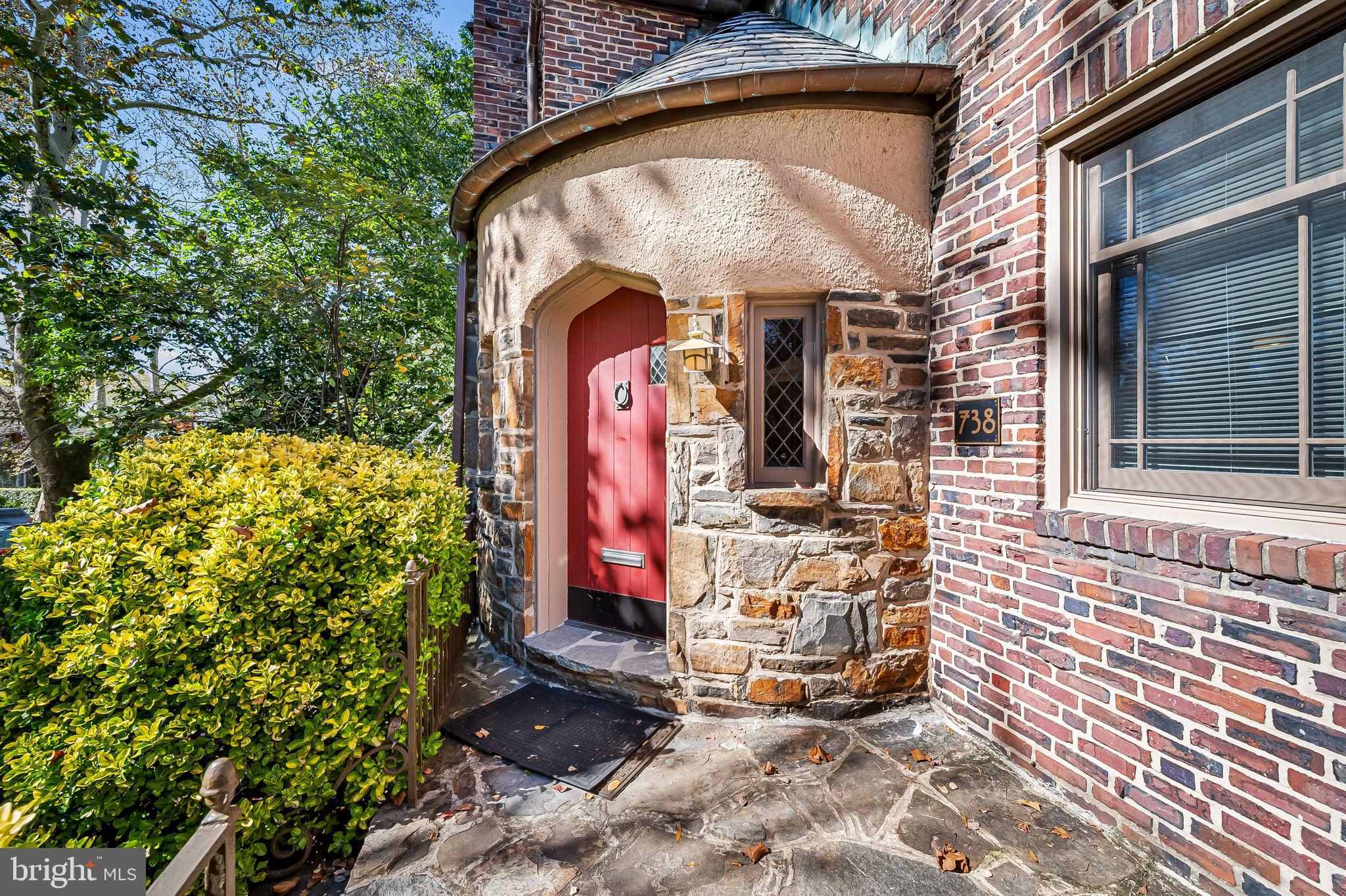 LAKE WALKER - Residential