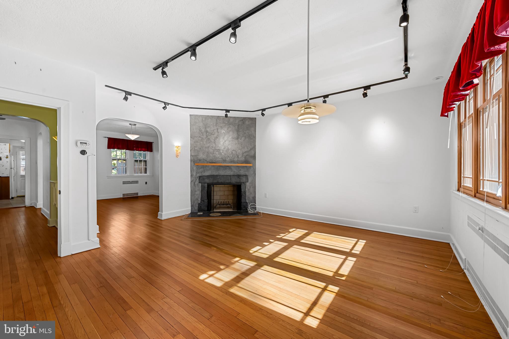 LAKE WALKER - Residential