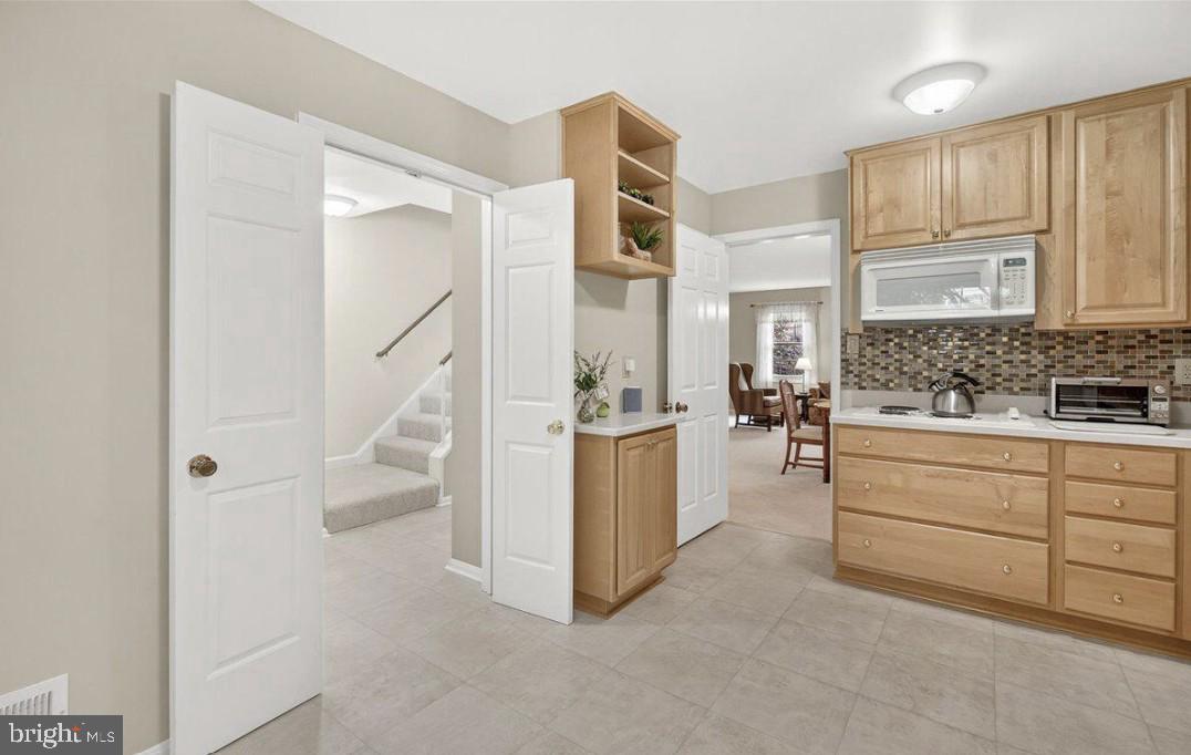 WESTLAKE TERRACE - Residential Lease