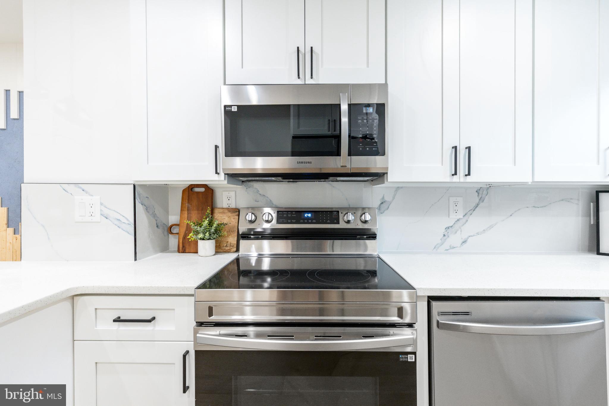 PORT RICHMOND - Residential