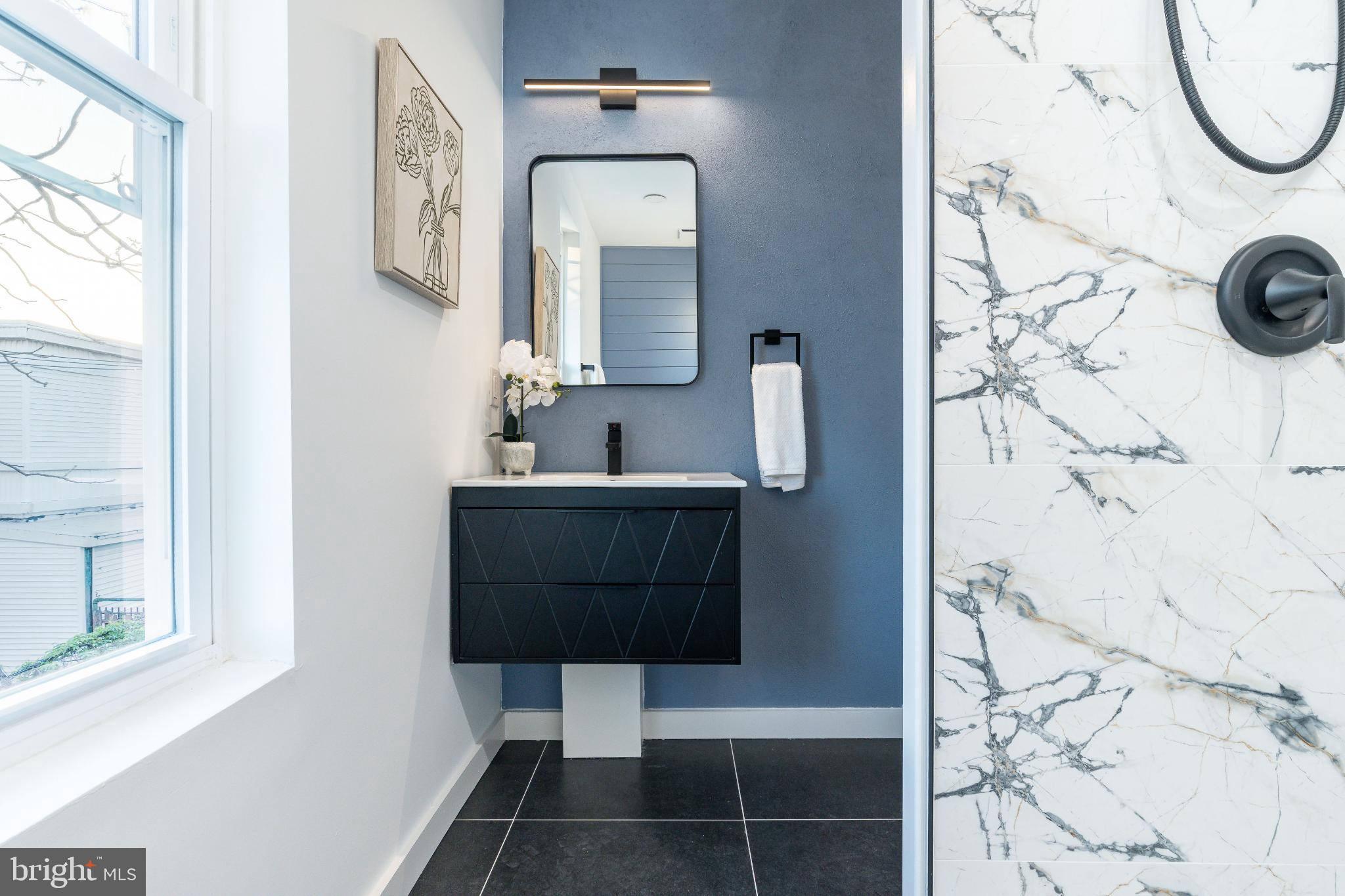 PORT RICHMOND - Residential