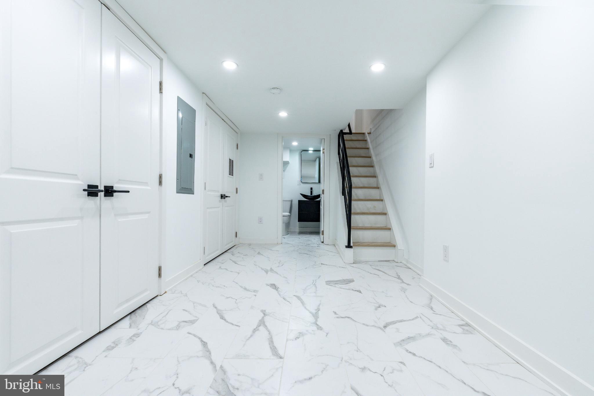 PORT RICHMOND - Residential