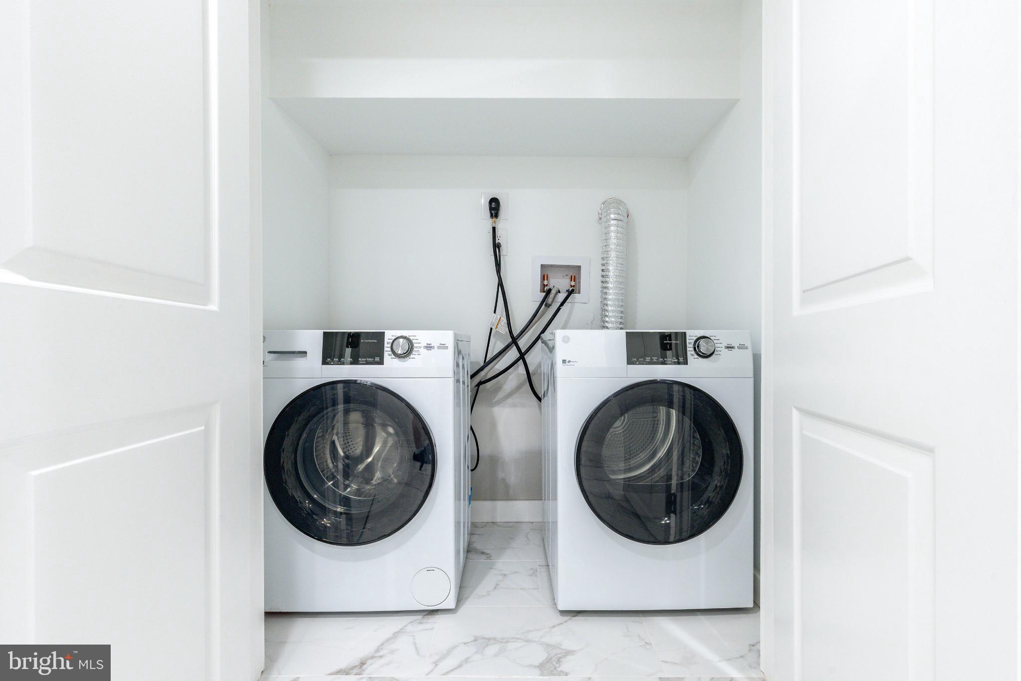 PORT RICHMOND - Residential