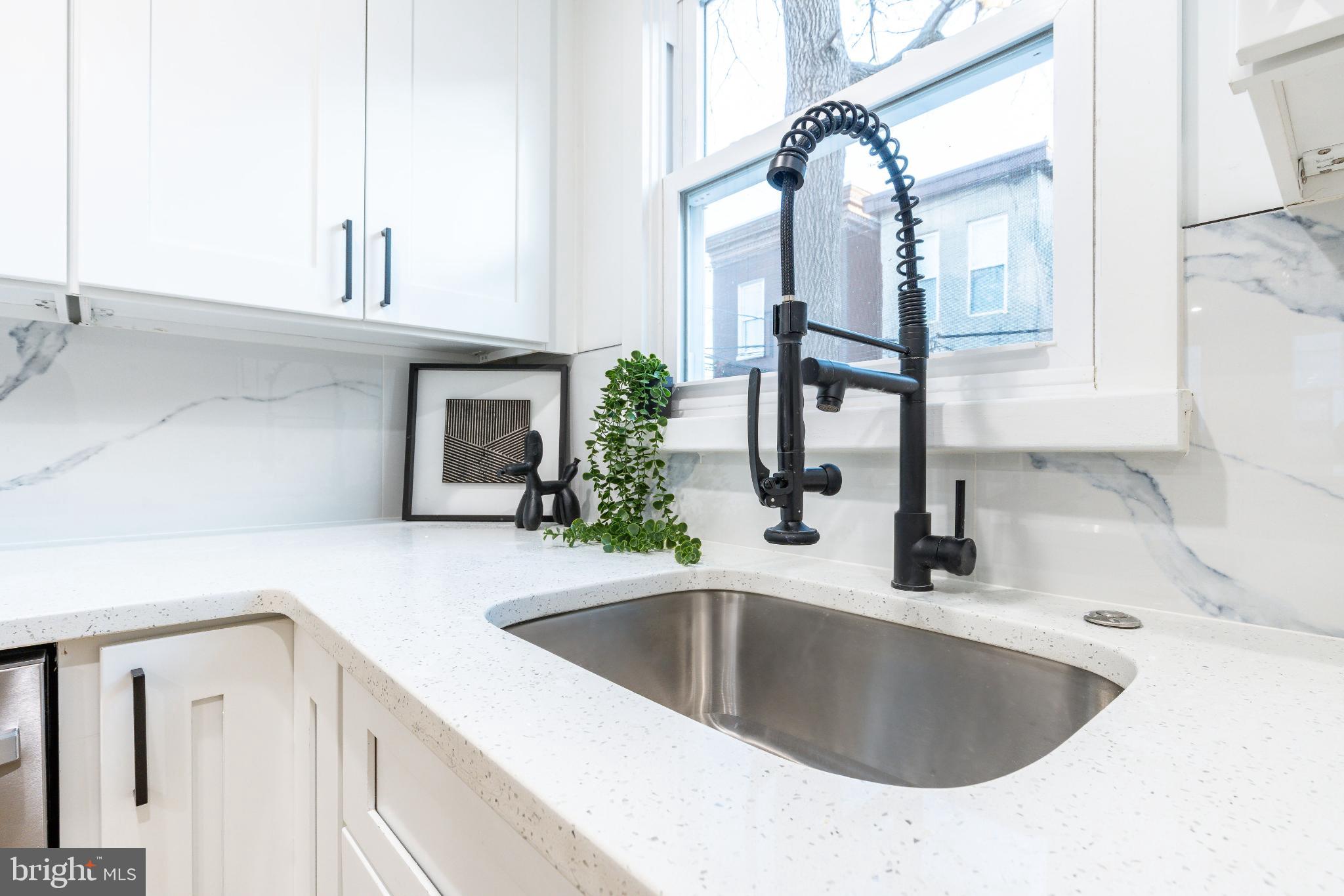 PORT RICHMOND - Residential